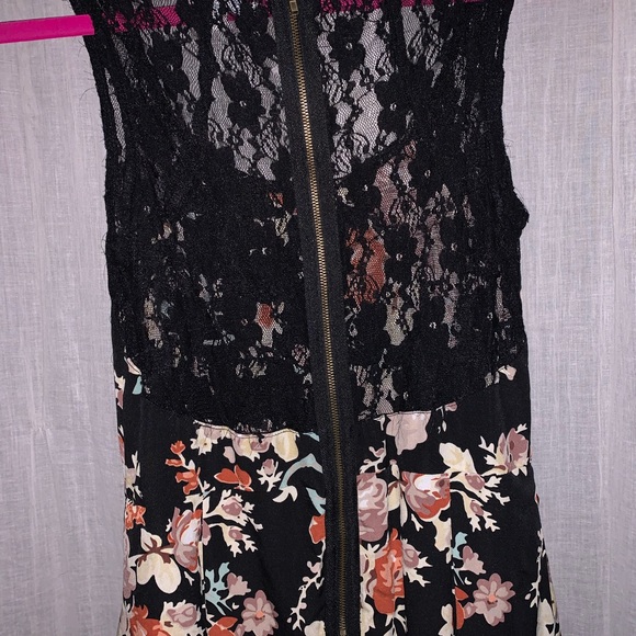 Black flower dress - Picture 5 of 5